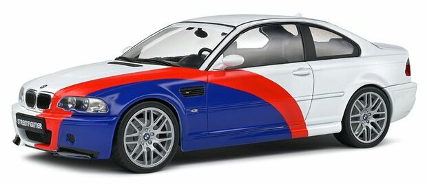 BMW M3 E46 wit met M kleur decals