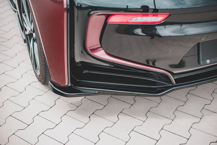 Maxton Design splitter achter glanzend zwart BMW I8