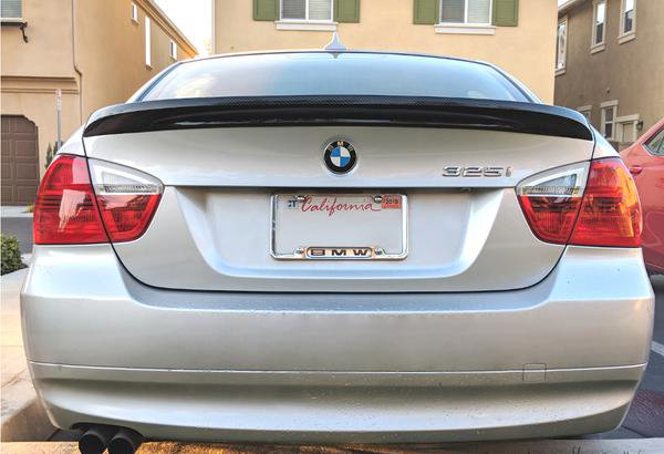 BMW 3 serie E90 spoiler aerodynamica carbon look