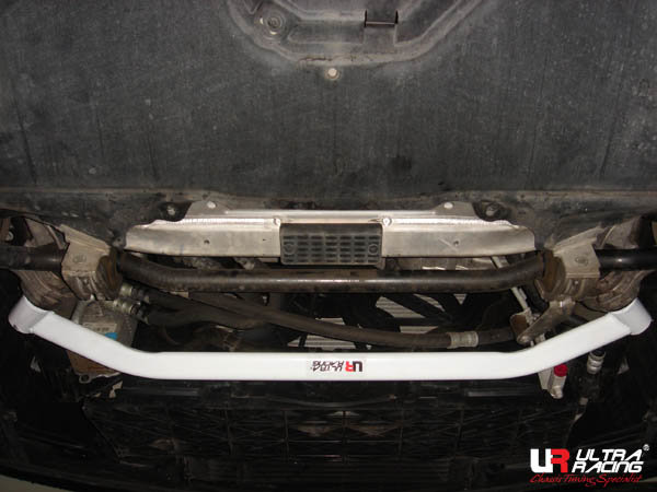 Ultra Racing BMW 5 Serie E60 530 2 punts lower front tiebar