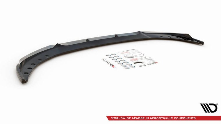 Frontspoiler V2 glanzend zwart passend voor BMW 3 serie G20 en G21 model 2019 - 2022 met standaard voorbumper Maxton Design