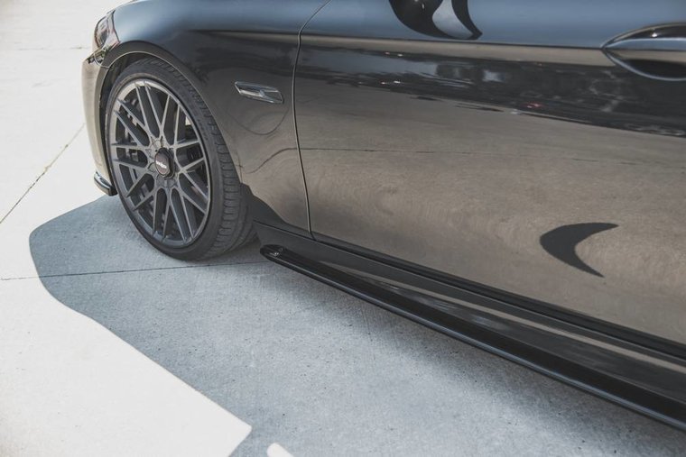 Maxton Design sideskirt extensions aanzets V2 M pakket glanzend zwart BMW 5 serie F10 F11