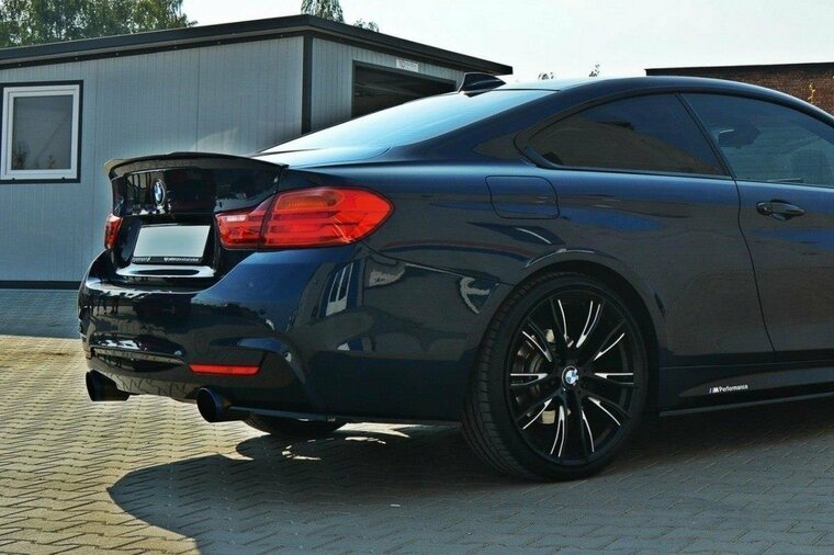Diffusor hoeken glanzend zwart passend voor BMW 4 serie F32, F33 en F36 met M pakket achterbumper Maxton Design