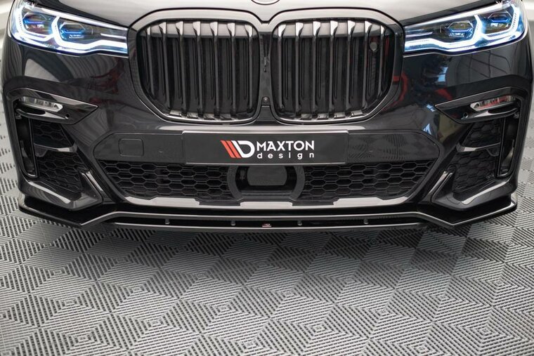Maxton Design front spoiler V1 glanzend zwart BMW X7 G07 met M pakket