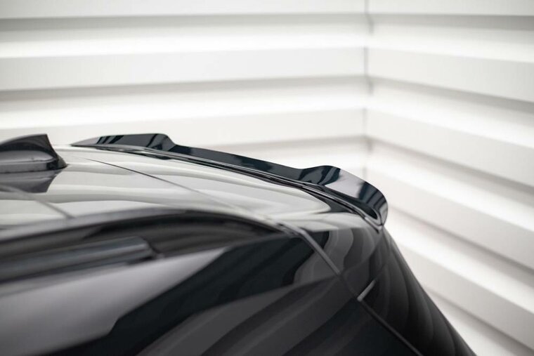 Maxton Design spoiler V1 glanzend zwart BMW X7 G07 met M pakket