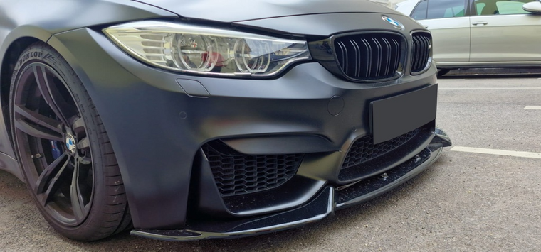 OneWay front spoiler glanzend zwart passend voor BMW M3 F80, M4 F82 en M4 F83