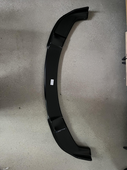 OneWay front spoiler glanzend zwart passend voor BMW 5 serie E60 en E61 met M pakket voorbumper