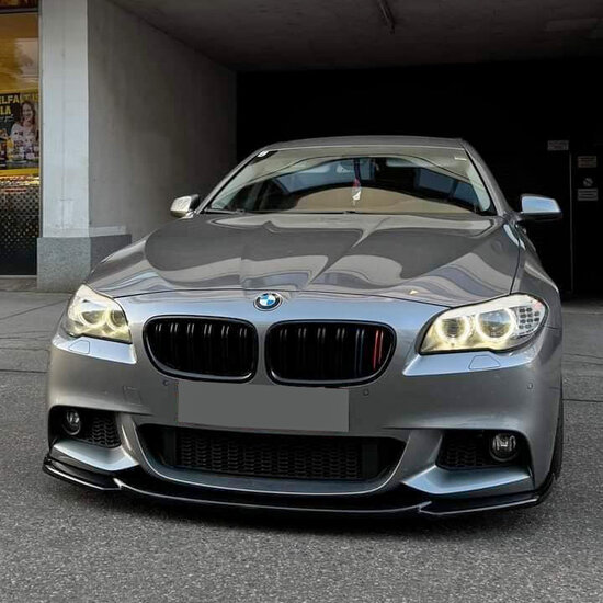 OneWay front spoiler glanzend zwart passend voor BMW 5 serie F10 en F11 met M pakket voorbumper versie 2