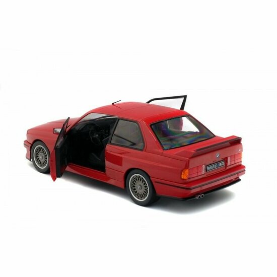 BMW M3 E30 rood schaal 1:18 Solido
