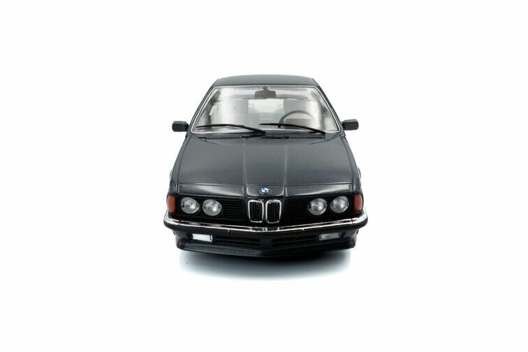 BMW 635 CSI E24  blauw schaalmodel 1:18 Solido