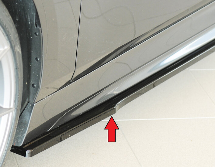 Rieger glanzend zwarte sideskirt aanzets passend voor BMW 1 serie F40 met M pakket sideskirts
