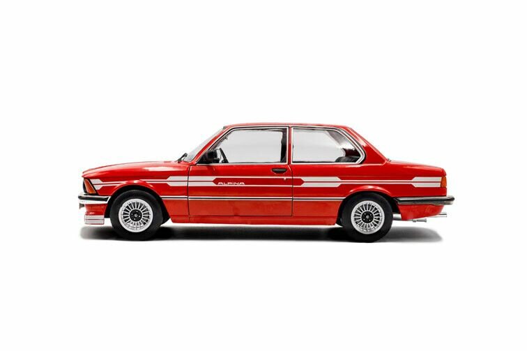 BMW 323I E21 Alpina rood schaal 1:18 Solido