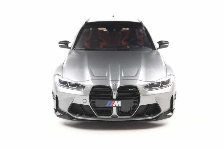 BMW M3 Touring (G81) + performance parts '24, grijs metallic schaal 1:18 solido