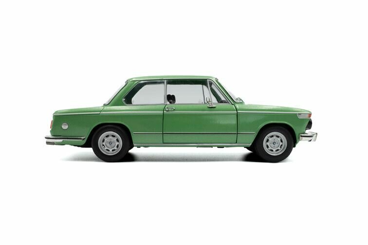 BMW 1602 groen schaal 1:18 Solido