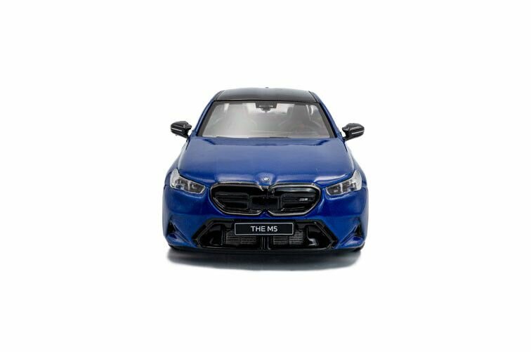 BMW M5 G90 sedan Marina Bay Blue schaal 1:43 solido