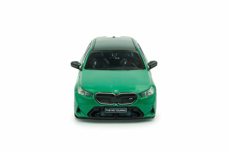 BMW M5 Touring (G99) '24, groen (Isle of Man) Solido schaal 1:43