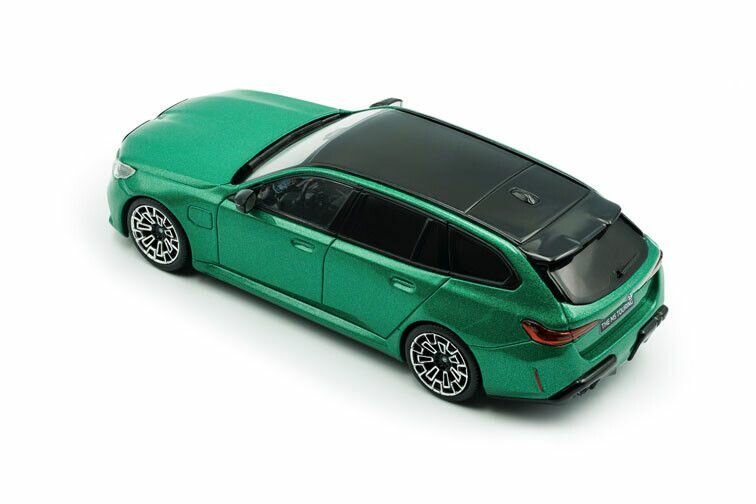 BMW M5 Touring (G99) '24, groen (Isle of Man) Solido schaal 1:43