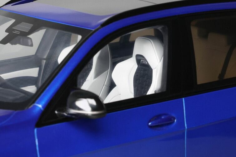 BMW X5 M Competition '23, blauw GT Sprit schaal 1:18 