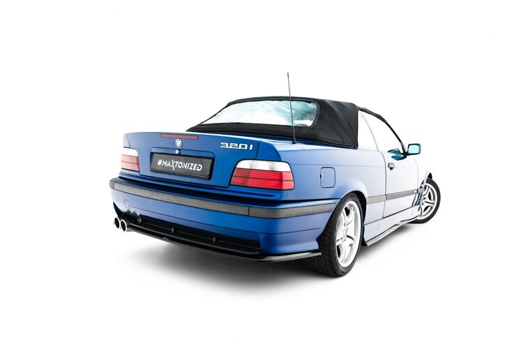 Glanzend zwart aanzetpakket passend voor BMW 3 serie E36 met M pakket bumpers Maxton Design