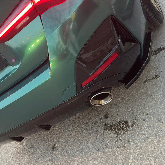 Splitters diffuser glanzend zwart passend voor BMW i4 G26 met M pakket achterbumper