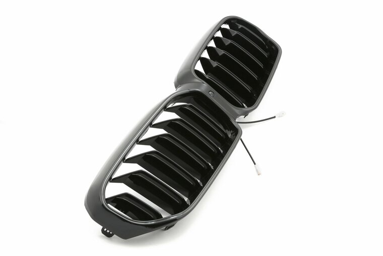 Glanzend zwarte grill dubbelspijls met LED verlichting passend voor BMW 5 serie G30 LCI en G31 LCI model 2020 - 2023