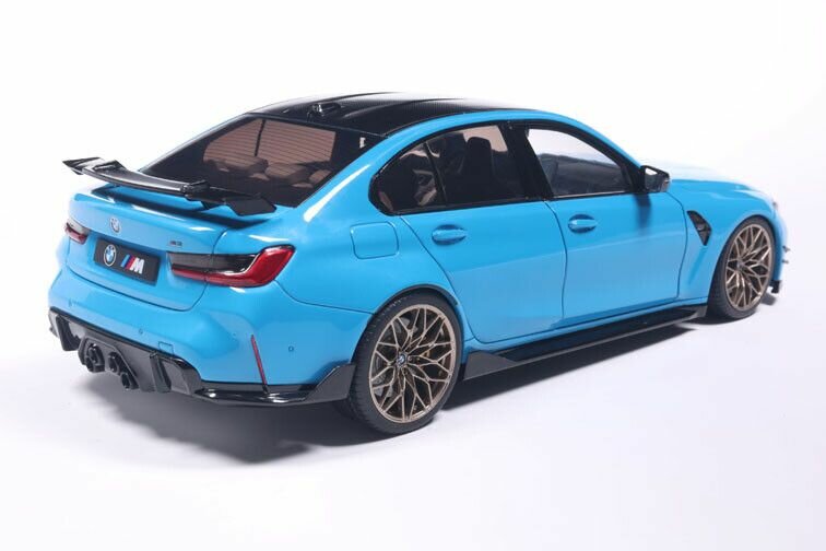 BMW M3 (G80) Performance Parts '24, schaal 1:18 Solido blauw