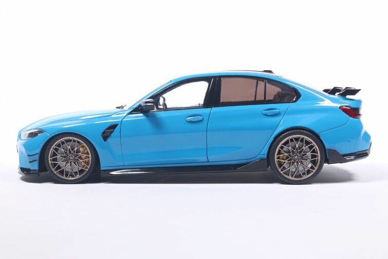 BMW M3 (G80) Performance Parts '24, schaal 1:18 Solido blauw