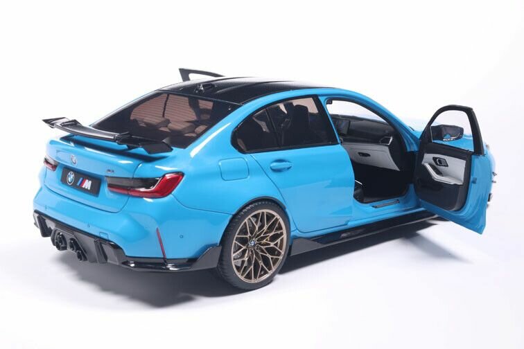 BMW M3 (G80) Performance Parts '24, schaal 1:18 Solido blauw