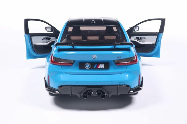 BMW M3 (G80) Performance Parts '24, schaal 1:18 Solido blauw