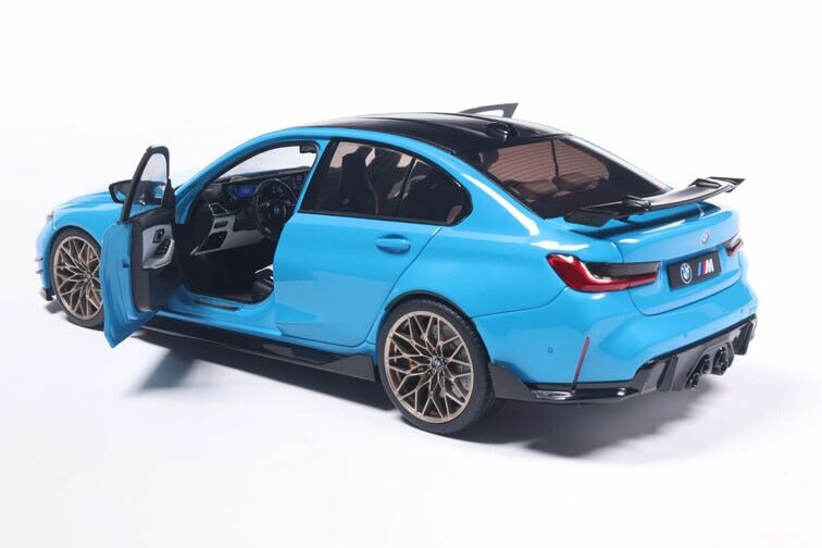 BMW M3 (G80) Performance Parts '24, schaal 1:18 Solido blauw