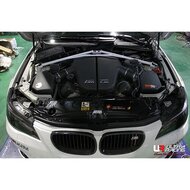 Ultra Racing BMW 5 Serie E60 M5 4 punts front upper veerpootbrug