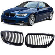 BLACK FRIDAY BMW 3 serie E92 en E93 glanzend zwarte nieren model 2006 - 2010