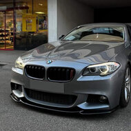 OneWay front spoiler glanzend zwart passend voor BMW 5 serie F10 en F11 met M pakket voorbumper versie 2