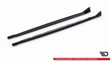 Sideskirts versie 2 glanzend zwart passend voor BMW 1 serie F70 model 2024 met M pakket sideskirts Maxton Design