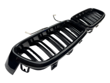 Glanzend zwarte grillen dubbelspijls met LED passend voor BMW 3 serie F30 en F31 model 2012 - 2019
