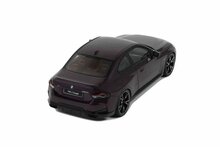 BMW M240I &#039;23, paars (Thundernight) metallic schaal 1:18