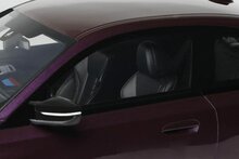 BMW M240I &#039;23, paars (Thundernight) metallic schaal 1:18