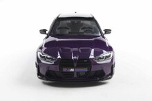 BMW M3 G81 performance purple pearl schaal 1:18 solido