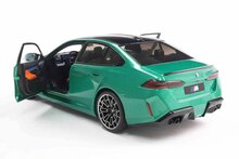 BMW M5 G90 sedan Isle of Man Green Metallic schaal 1:18 Solido