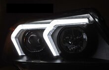 Projector koplampen met dynamische knipperlichten passend voor BMW 3 serie E90 en E91 met halogeen koplampen model 2005 - 2012