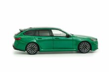 BMW M5 Touring (G99) '24, groen (Isle of Man) Solido schaal 1:43