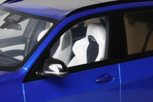 BMW X5 M Competition '23, blauw GT Sprit schaal 1:18 