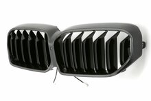 Glanzend zwarte grill dubbelspijls met LED verlichting passend voor BMW 5 serie G30 LCI en G31 LCI model 2020 - 2023