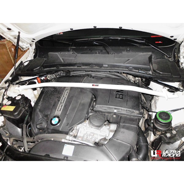 Ultra Racing veerpootbrug voorzijde passend voor BMW 3 Serie E92 en E93 335i