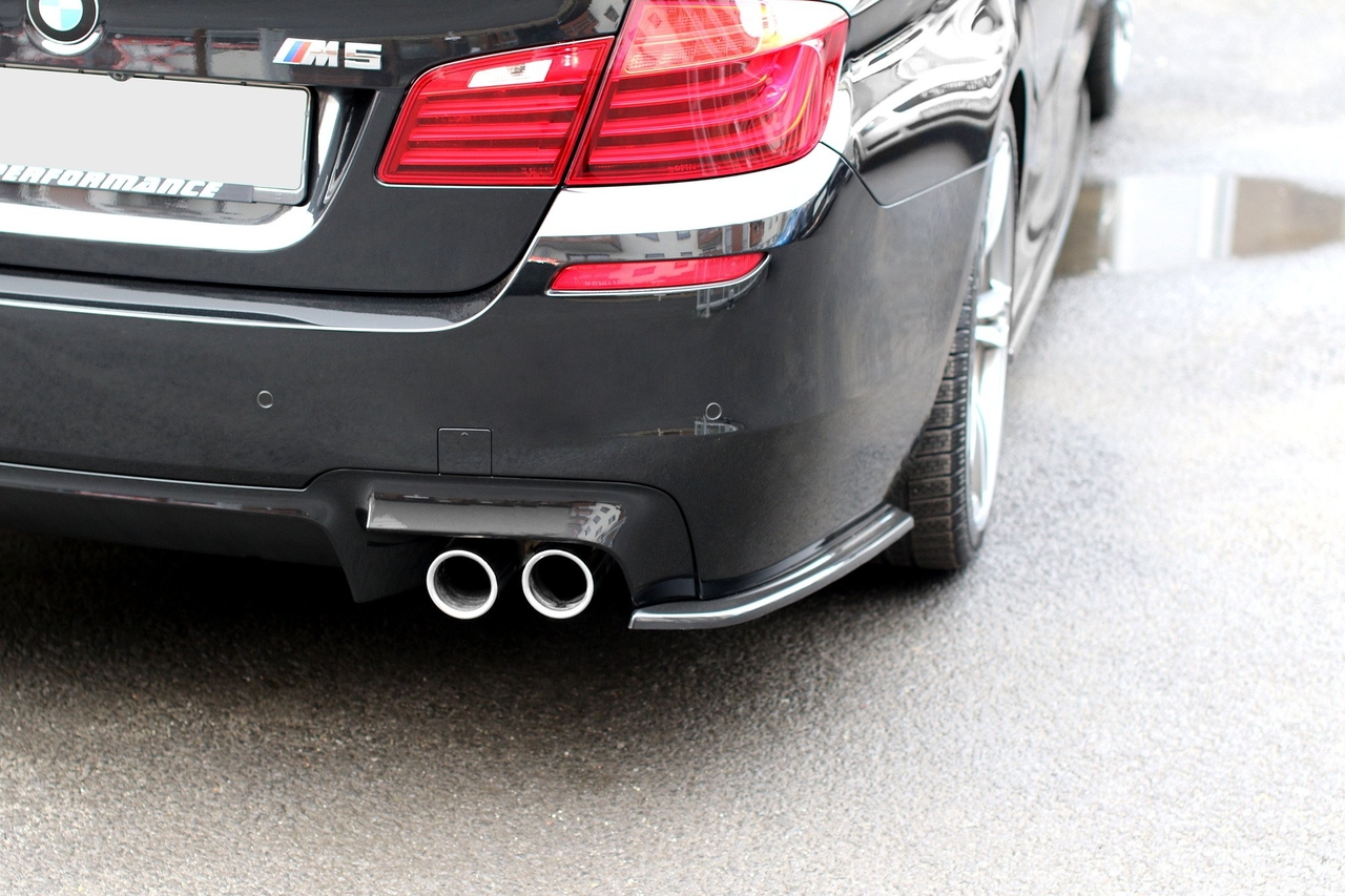 Diffuser hoeken zijkanten achterbumper passend voor BMW M5 F10 Maxton Design