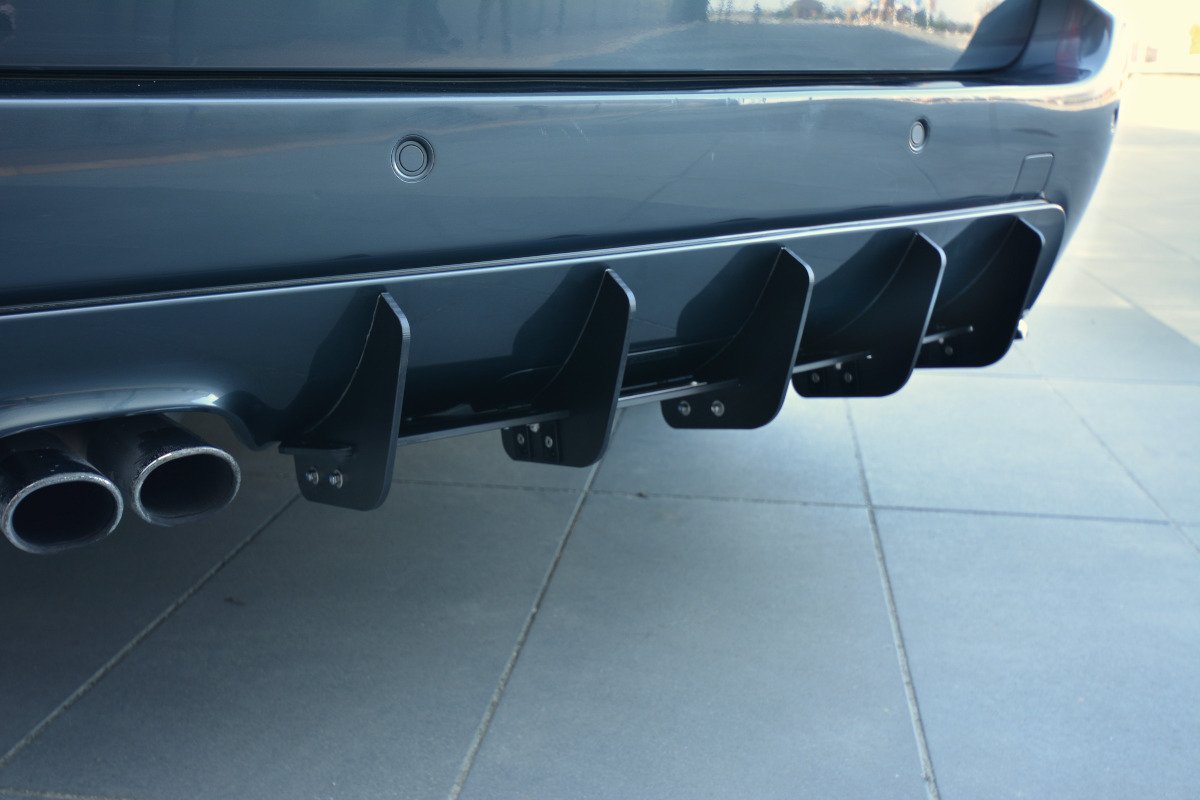 Diffuser aanzet passend voor BMW 5 serie E60 en E61 met M pakket achterbumper Maxton Design