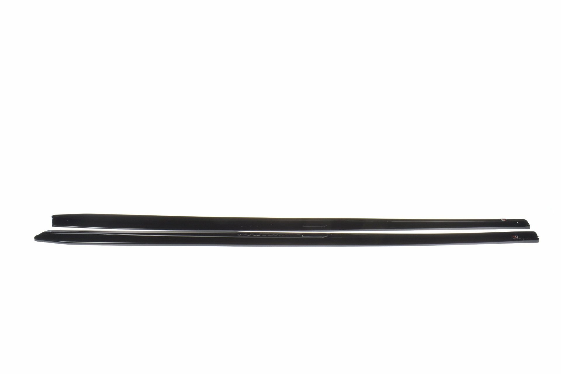 Zijskirt aanzets passend voor BMW M3 F80, M4 F82 en M4 F83 Maxton Design