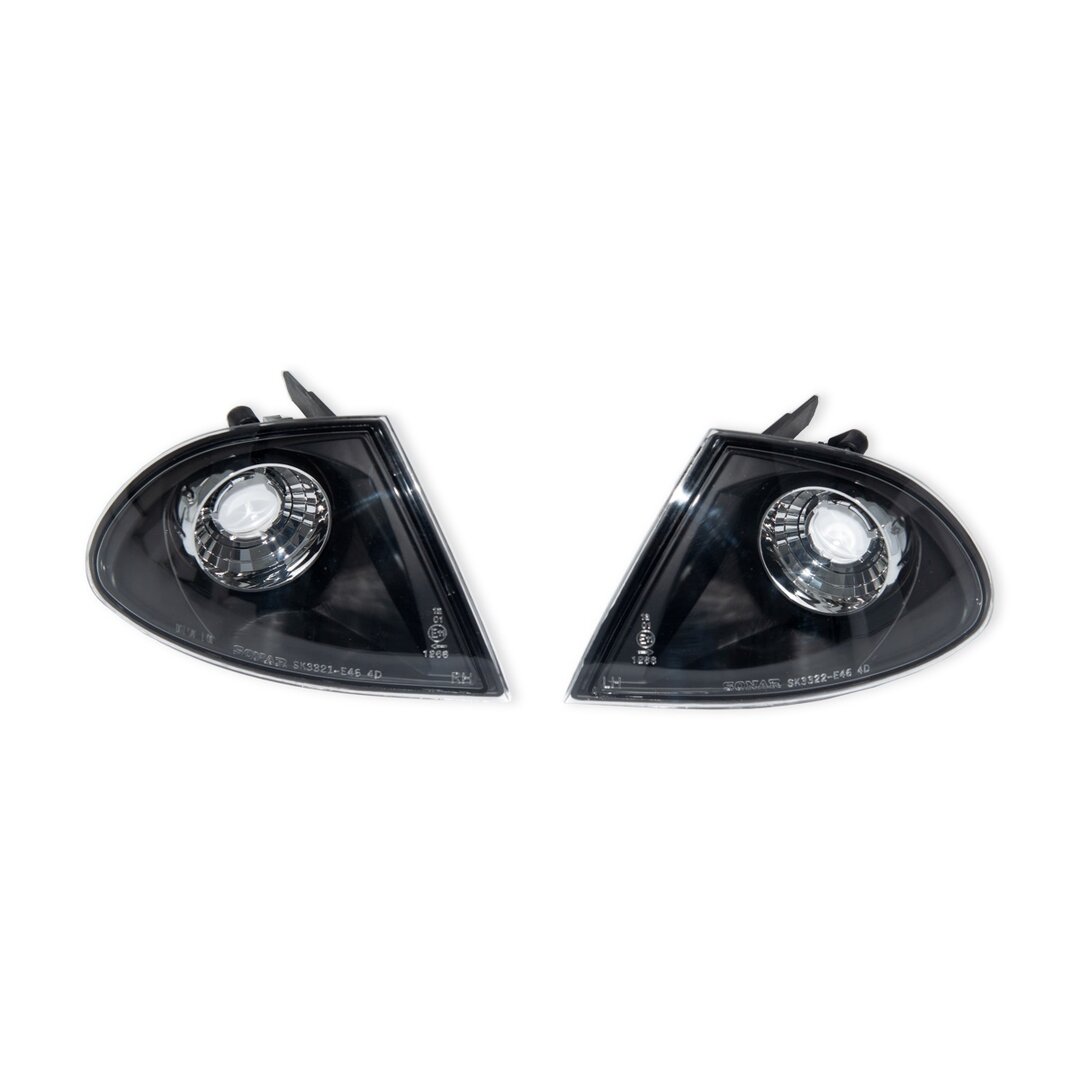 Helder zwarte knipperlichten passend voor BMW 3 serie E46 sedan en touring model 1998 - 2001