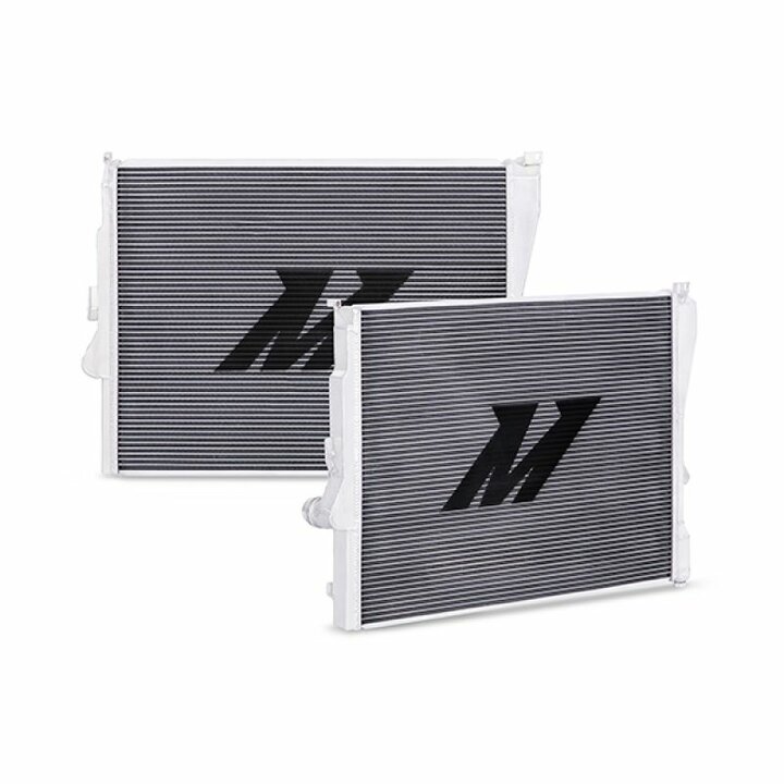 Mishimoto aluminium radiateur passend voor BMW 3 serie E46 323i, 325i, 328i en 330i automaat