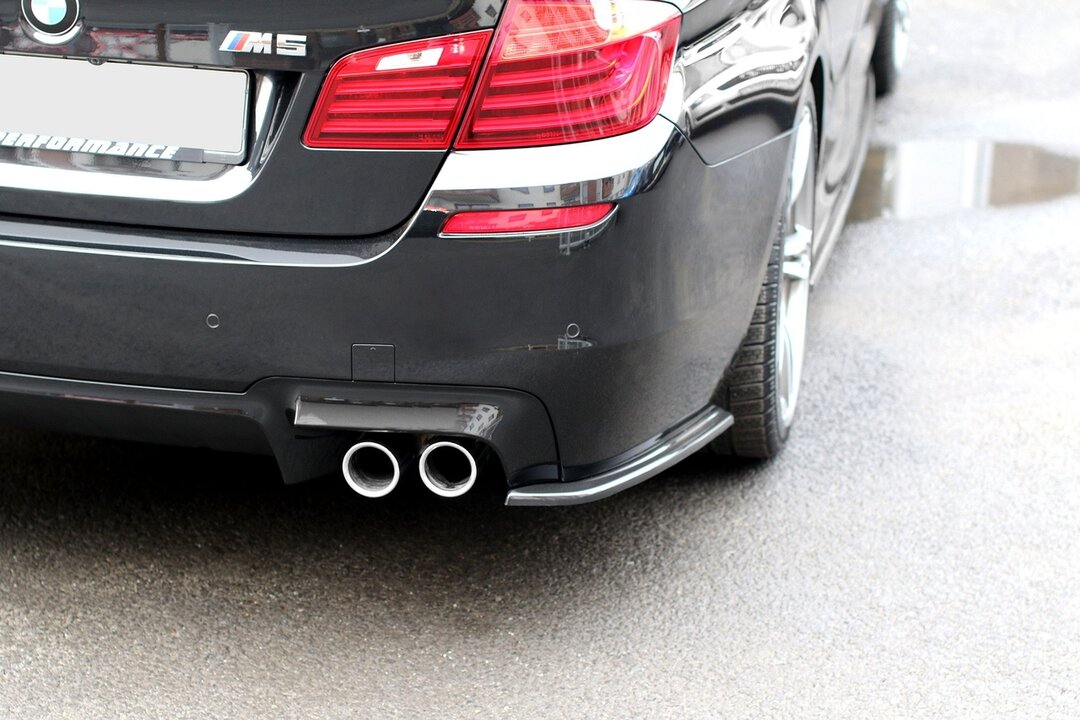 Diffuser hoeken zijkanten achterbumper passend voor BMW M5 F10 Maxton Design